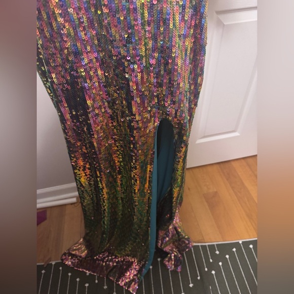 Sequin gown​​ - Picture 7 of 14